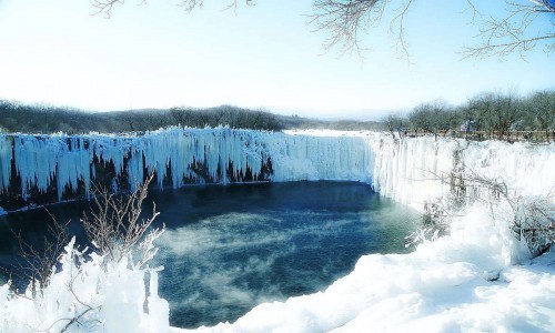 同程旅游推出多条东北旅游线路 个性化打造冬季赏雪体验